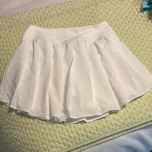 Active White Pleated Skirt